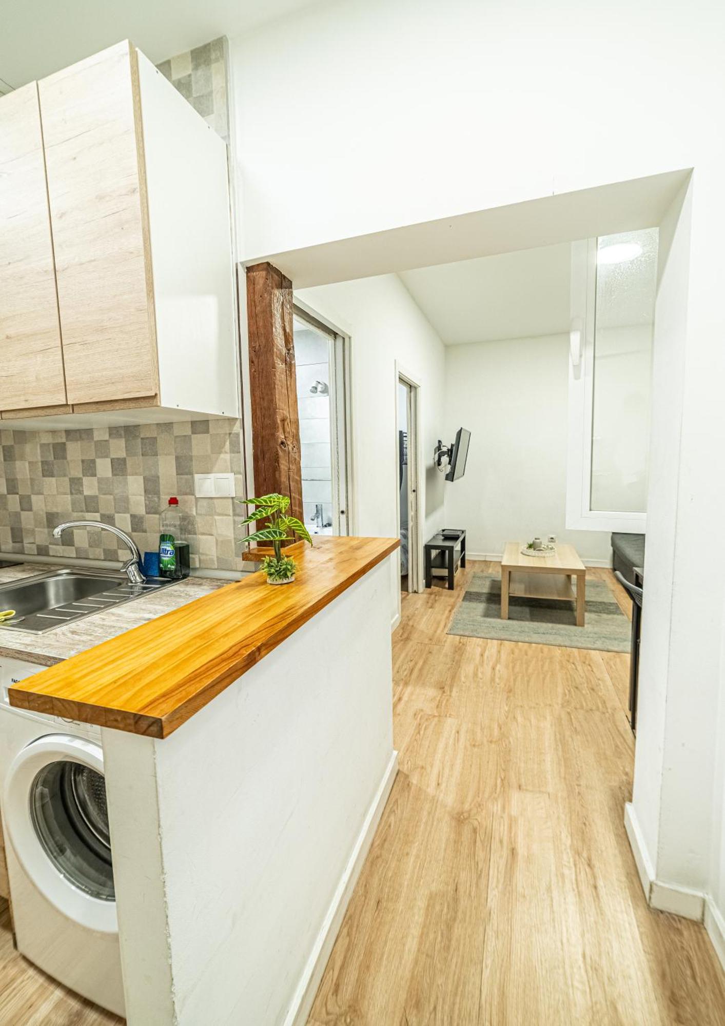New Flat , Modern , Wifi, 10Min Sol, 5 Reina Sofia Apartment Madrid Exterior photo